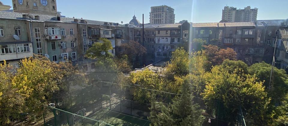 Beş mərtəbə, qış parkının yanı - 12