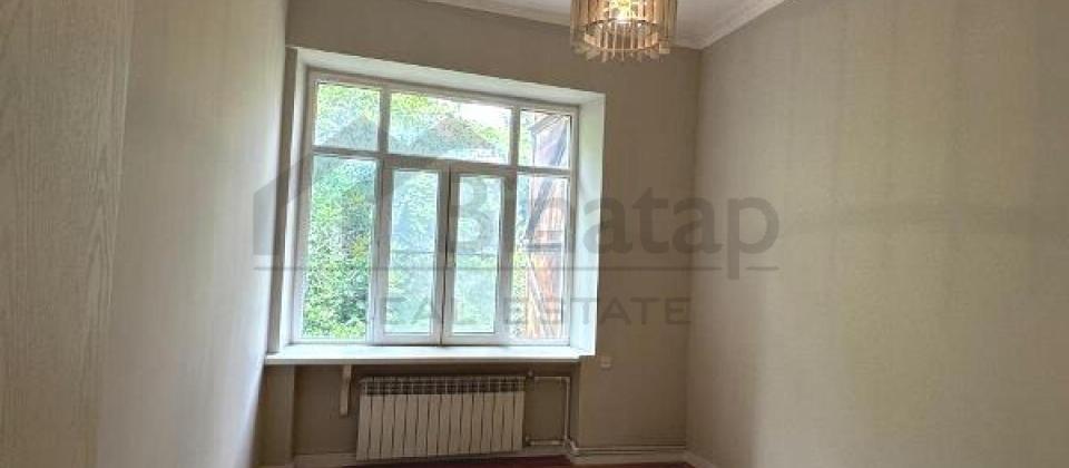 Merkez..! Bulvar, Azneft dairesi ve Funikulyor'un yaninda 5 otaqli menzil satilir/143 kv.m. - 8