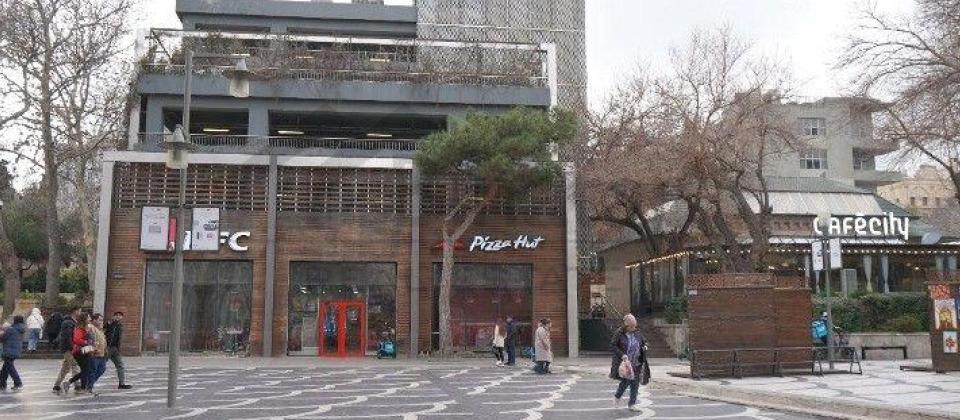 Merkez..! Torqovi, Fevvareler meydanina yaxin 4 otaqli menzil satilir/176 kv.m. - 3