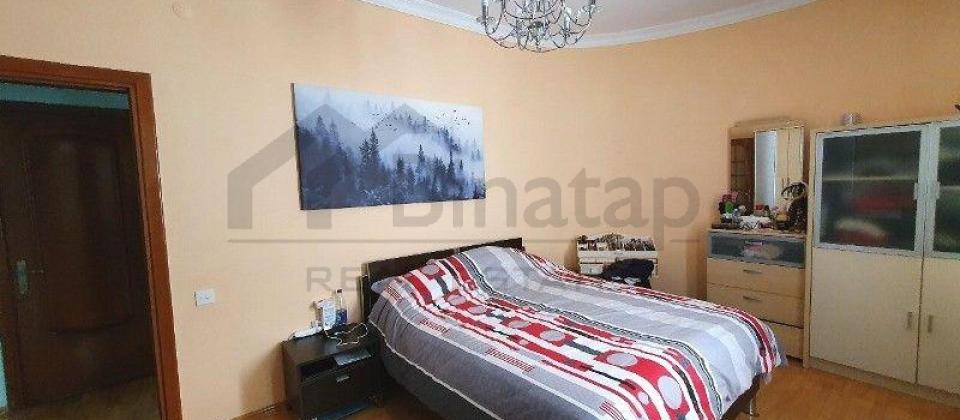 Merkez..! Torqovi, Fevvareler meydanina yaxin 4 otaqli menzil satilir/176 kv.m. - 10