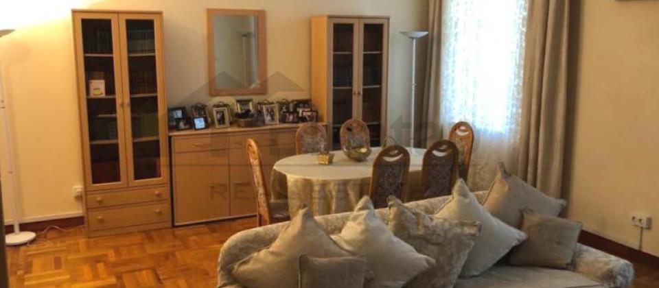 Sheherin merkezi, Sabir bagi ve İcherisheher m/s yaxin 3 otaqli menzil satilir/108 kv.m. - 2