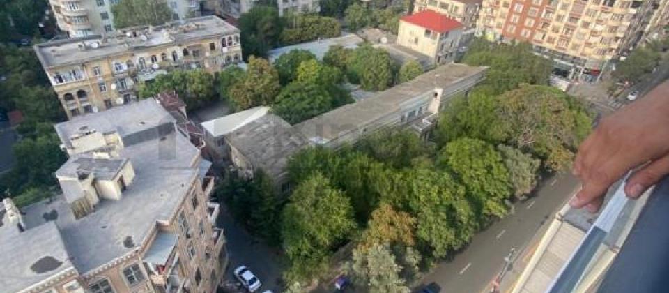 Koroglu ve Koala parklarinin yaninda 3 otaqli temirsiz menzil satilir/130 kv.m. - 3