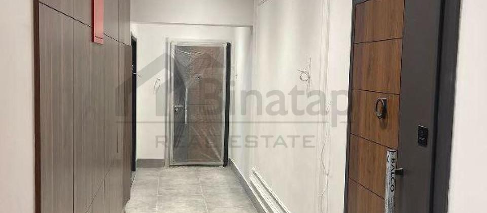 Heyder Eliyev merkezi ve Nerimanov m/s yaxin 2 otaqli temirsiz menzil satilir/82 kv.m. - 10