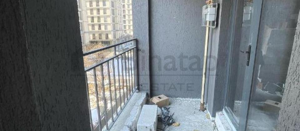 Heyder Eliyev merkezi ve Nerimanov m/s yaxin 2 otaqli temirsiz menzil satilir/82 kv.m. - 14