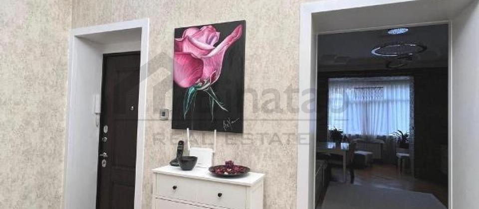 Nizami m/s ve 18№li mektebin yaninda ela temirli menzil satilir/70 kv.m. - 11