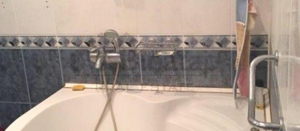 6ci parallel, Statistika Komitesi ve Merkezi parkin yaninda 4 otaqli menzil satilir/165 kv.m. - 15