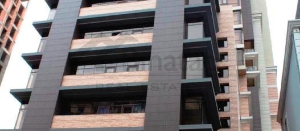 Semed Vurgun baginin yani, 28 May m/s yaxin 3 otaqli menzil satilir/143 kv.m. - 2