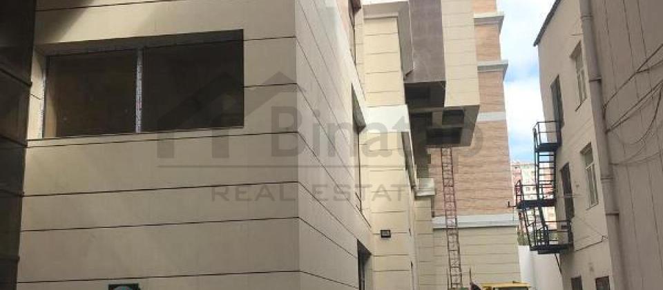 Semed Vurgun baginin yani, 28 May m/s yaxin 3 otaqli menzil satilir/143 kv.m. - 3