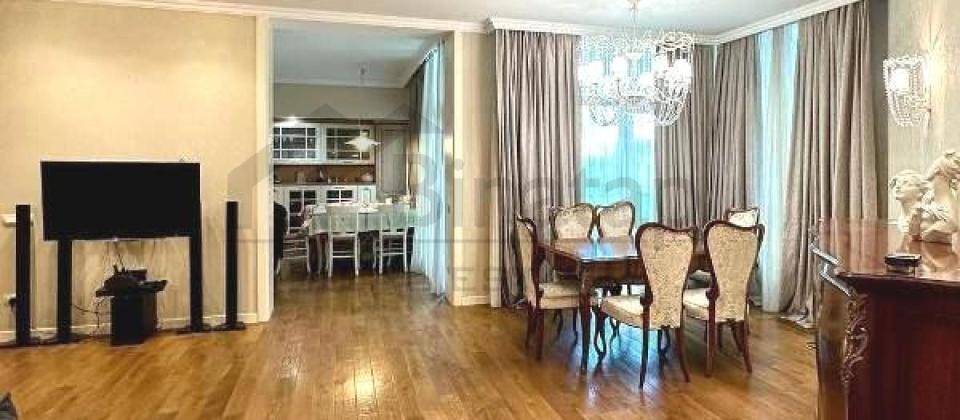 Bulbul prospekti, Heyder Eliyev sarayinin yaninda 2 otaqli menzil satilir/98 kv.m. - 5