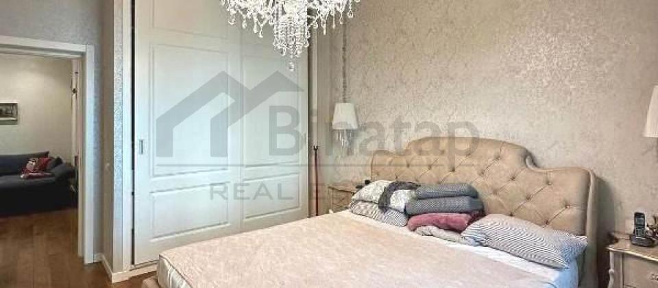 Bulbul prospekti, Heyder Eliyev sarayinin yaninda 2 otaqli menzil satilir/98 kv.m. - 10