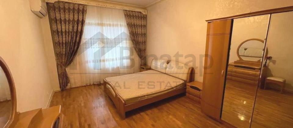 Nerimanov heykelinin yaninda 4 otaqli menzil satilir/191.3 kv.m. - 3