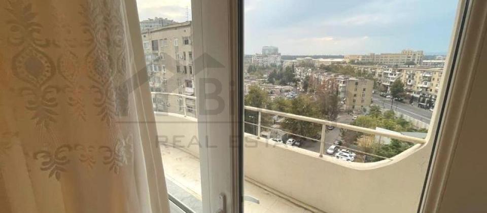 Nerimanov heykelinin yaninda 4 otaqli menzil satilir/191.3 kv.m. - 13