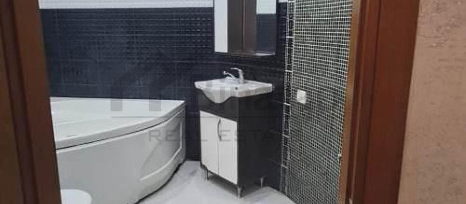 Port Bakunun arxasi, Semed Vurgun bagi ve 28 May m/s yaxin 4 otaqli menzil satilir/190 kv.m. - 11