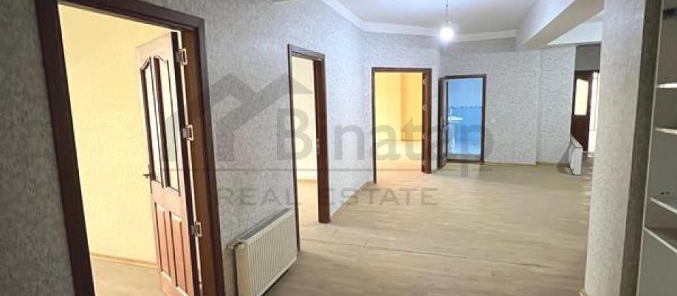 Heyder Eliyev merkezi ve Ressamliq Akademiyasina yaxin 7 otaqli menzil satilir/251 kv.m. - 10