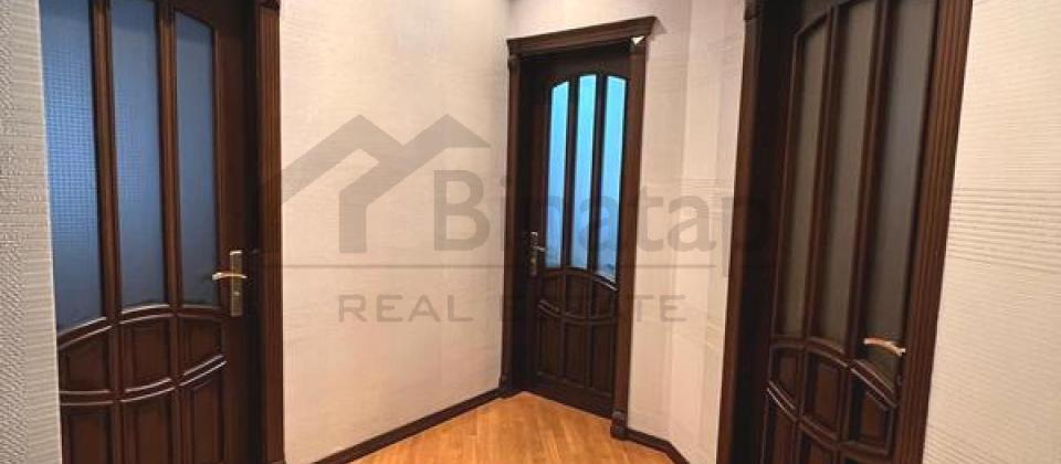 Nerimanov m/s ve Metroparka yaxin 3 otaqli menzil satilir/118 kv.m. - 10