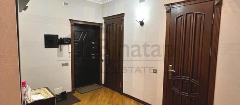 Nerimanov m/s ve Metroparka yaxin 3 otaqli menzil satilir/118 kv.m. - 11