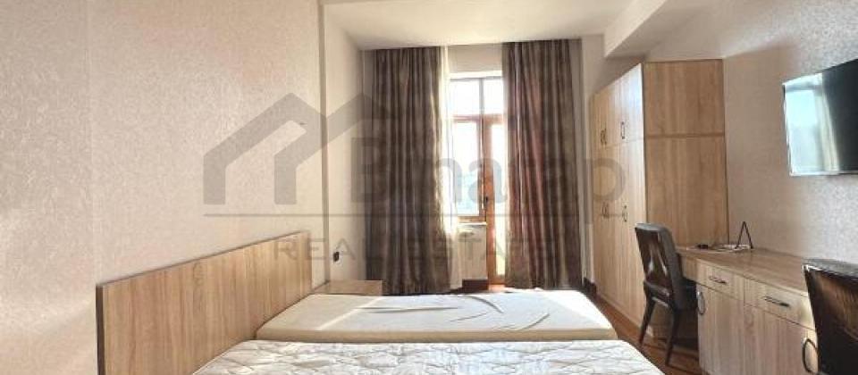 Nerimanov heykelinin yaninda 4 otaqli menzil satilir/205 kv.m. - 7
