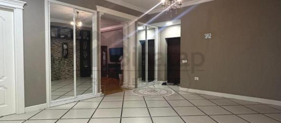 Baku Mall, İnshaatchilar m/s yaxin 3 otaqli menzil satilir/160 kv.m. - 9