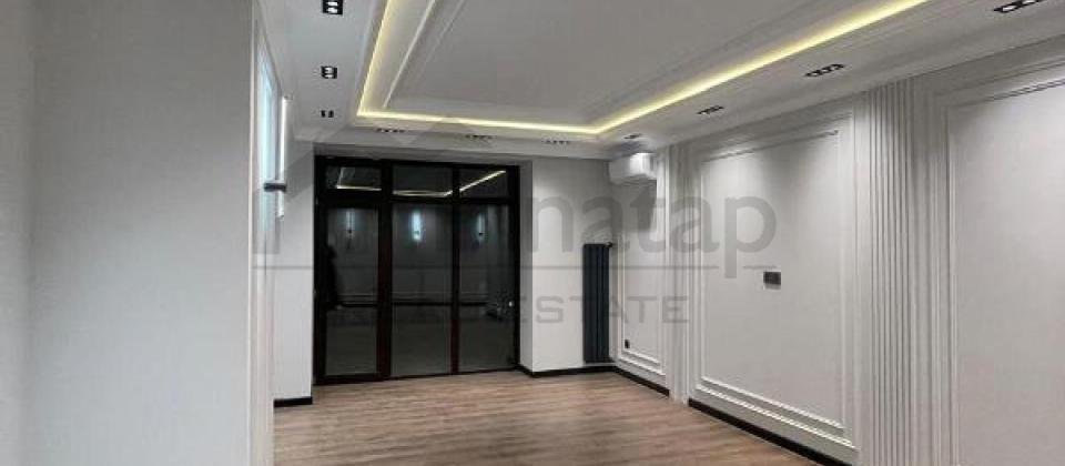 Tbilisi prospekti, Grand Hayat Residence'de 3 otaqli menzil satilir/148 kv.m. - 2