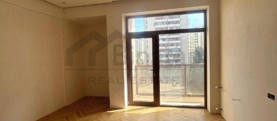 Musabeyov parki, Elmler Akademiyasi m/s yaxin 4 otaqli menzil satilir/271 kv.m. - 12