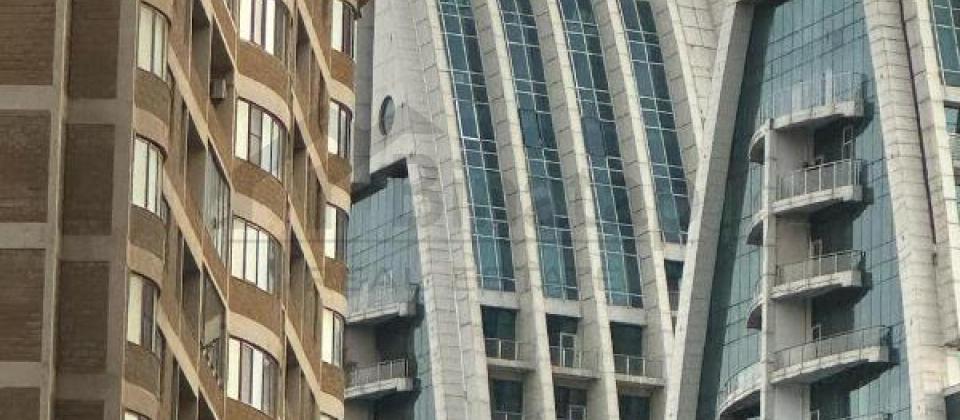 Huseyn Cavid parki ve Elmler Akademiyasi m/s yaxin 4 otaqli menzil satilir/182 kv.m. - 12