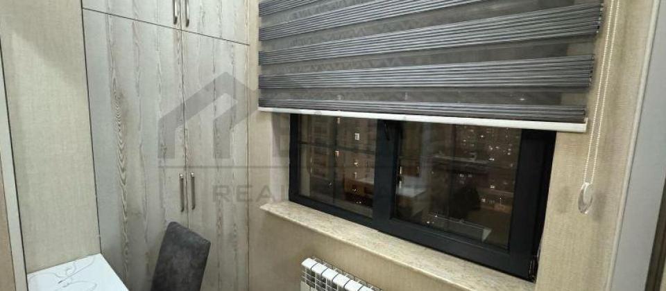 Elmler Akademiyasi m/s, Renessans Palace'da 3 otaqli menzil satilir/100 kv.m. - 12