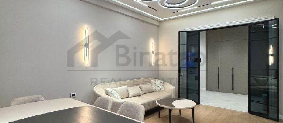 Elmler Akademiyasi m/s, Renessans Palace'da 2 otaqli menzil satilir/86 kv.m. - 2