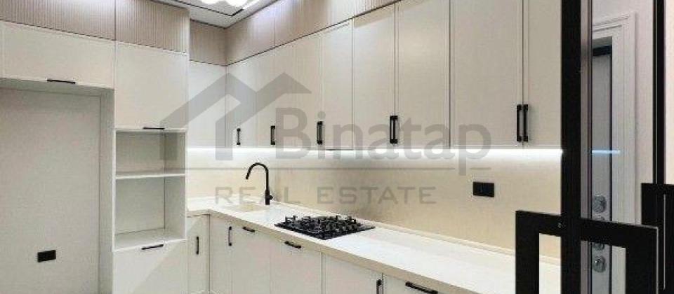 Elmler Akademiyasi m/s ve BDU nun yaninda 3 otaqli menzil satilir/100 kv.m. - 8