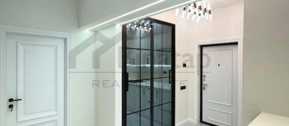 Elmler Akademiyasi m/s ve BDU nun yaninda 3 otaqli menzil satilir/100 kv.m. - 9