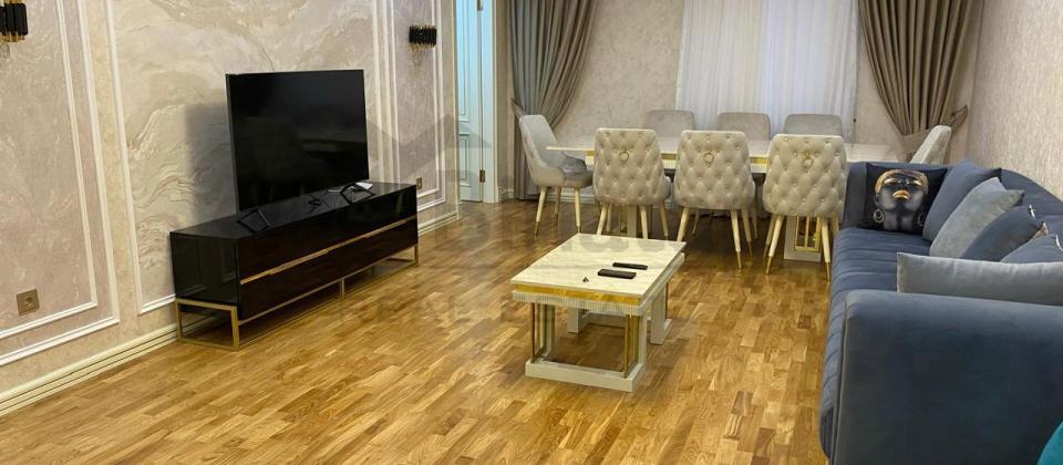 Olimpik Star və Niaqara restoranının yanı, - 3