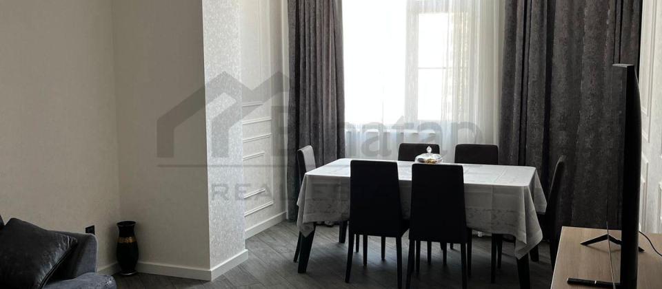 Tibb universitetinin arxası - 2