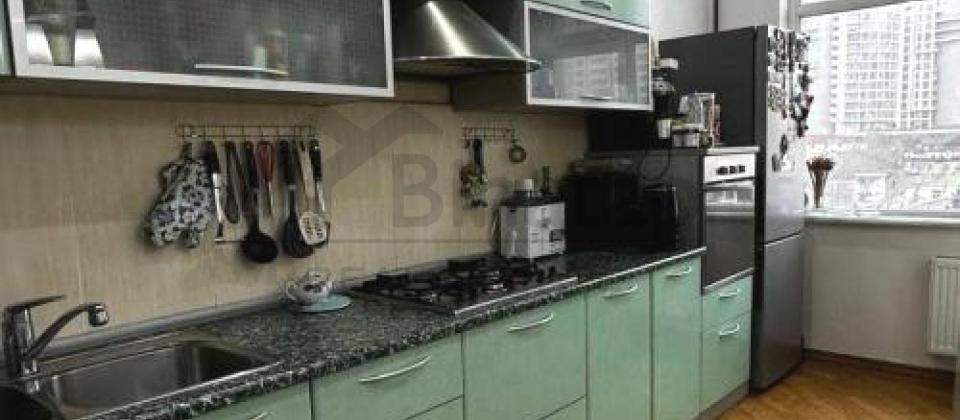 Zabitler parki, Nizami ve 28 May m/s yaxin 3 otaqli menzil satilir/115 kv.m. - 5