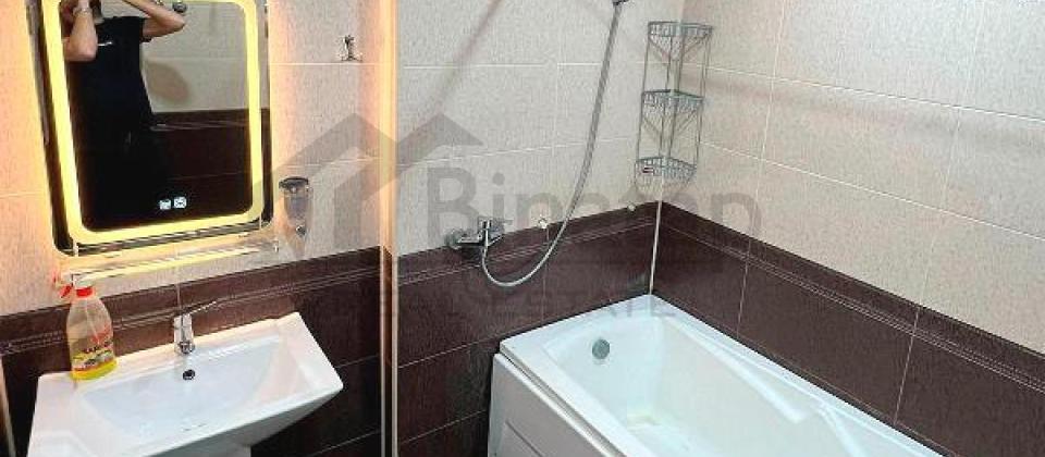 Elmler Akademiyasi m/s ve BDU ya yaxin 3 otaqlı menzil satilir/133 kv.m. - 14