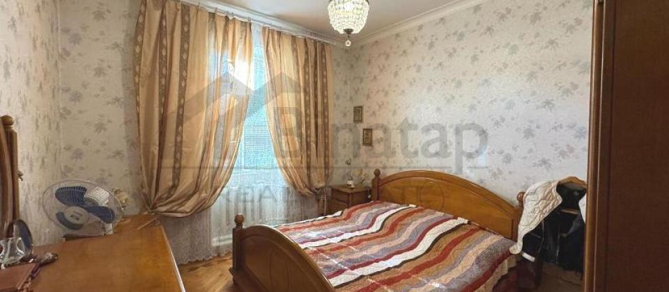 Yasamal parkinin yani, İnshaatchilar m/s yaxin 4 otaqli menzil satilir/150 kv.m. - 9