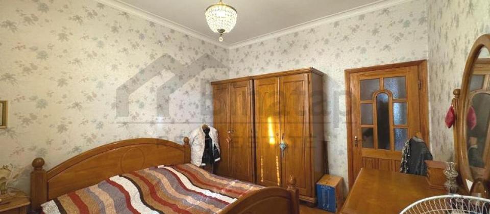 Yasamal parkinin yani, İnshaatchilar m/s yaxin 4 otaqli menzil satilir/150 kv.m. - 10