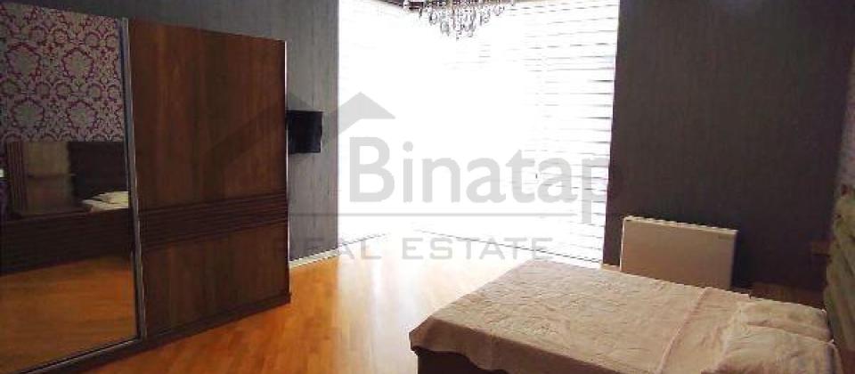 Tbilisi prospekti, 8 Noyabr m/s yaxin 3 otaqli menzil satilir/141 kv.m. - 3