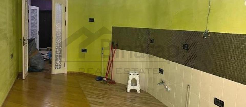 Tibb Universitetinin yaninda 4 otaqli menzil satilir/181 kv.m. - 13