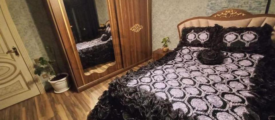 Yasamal parkinin yani, İnshaatchilar m/s yaxin 3 otaqli menzil satilir/115 kv.m. - 8