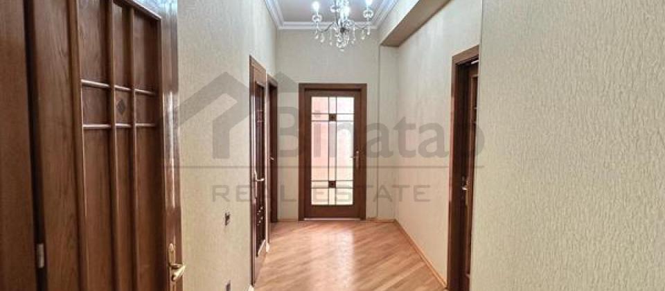 Huseyn Cavid parki ve Elmler Akademiyasi m/s yaxin 3 otaqli menzil satilir/148 kv.m. - 10