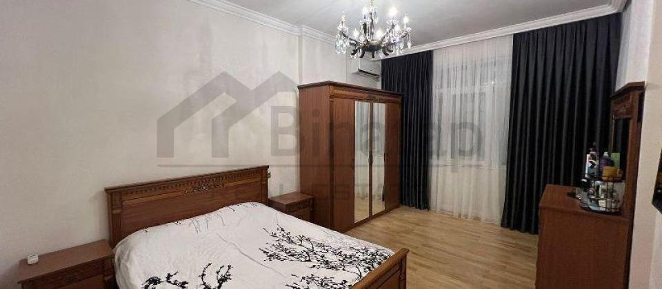 Tibb Universitetinin yaninda 4 otaqli menzil satilir/174 kv.m. - 5
