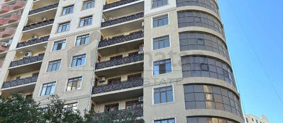 Heyder Eliyev merkezi ve Sherq bazarina yaxin 3 otaqli temirsiz menzil satilir/158 kv.m. - 3