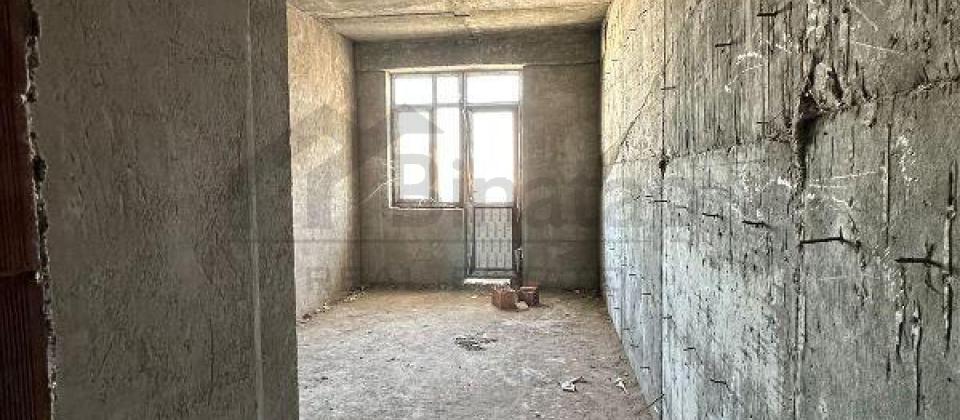 Heyder Eliyev merkezi ve Sherq bazarina yaxin 3 otaqli temirsiz menzil satilir/158 kv.m. - 7