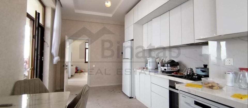 E.Akademiyasi metrosu - 9