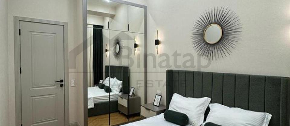 Keshle bazari, Neriman Nerimanov m/s yaxin mesafede 3 otaqli menzil satilir/82 kv.m. - 9