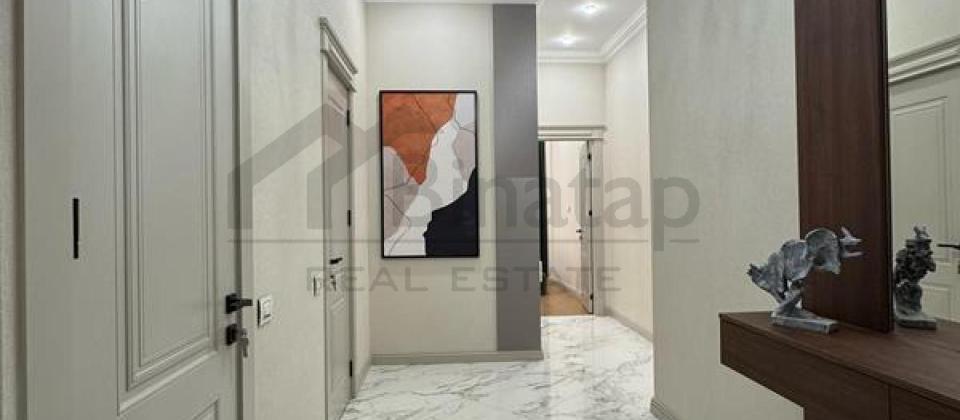 Keshle bazari, Neriman Nerimanov m/s yaxin mesafede 3 otaqli menzil satilir/82 kv.m. - 14