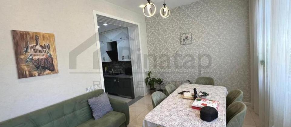 Huseyn Cavid parki ve Elmler Akademiyasi m/s yaninda 3 otaqli menzil satilir/90 kv.m. - 3