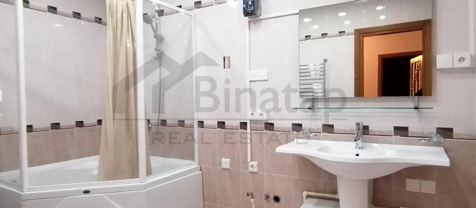 ZABITLƏR PARKININ  üzbə-üz (Mamedin  binasında). - 12