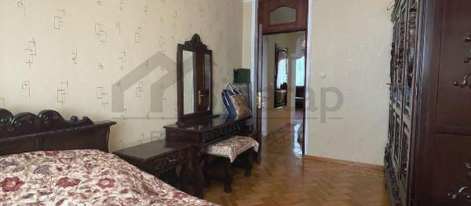 Hesen bey Zerdabi prospekti, Dovlet Sosial Fondun yaninda 4 otaqli menzil satilir/110 kv.m. - 4