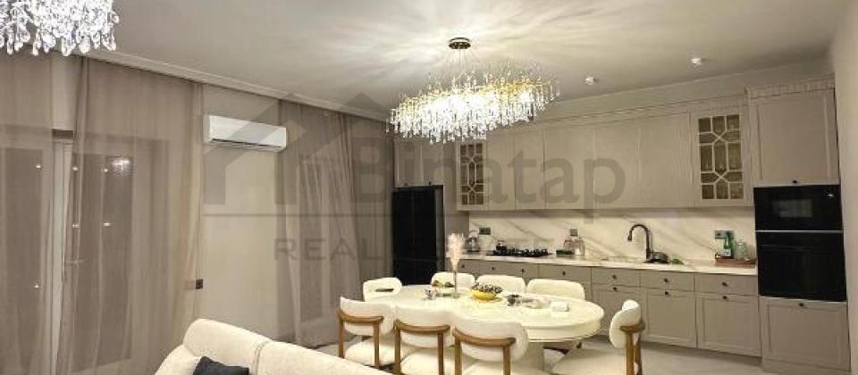 MERKEZ..! DAGUSTU PARKİN YANİNDA 3 OTAQLİ MENZİL SATİLİR/122 KV.M. - 4