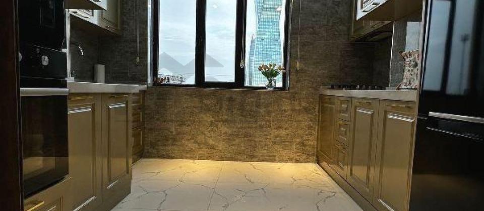 Metropark t/m ve Nerimanov m/s yaxin 3 otaqli menzil satilir/80 kv.m. - 10